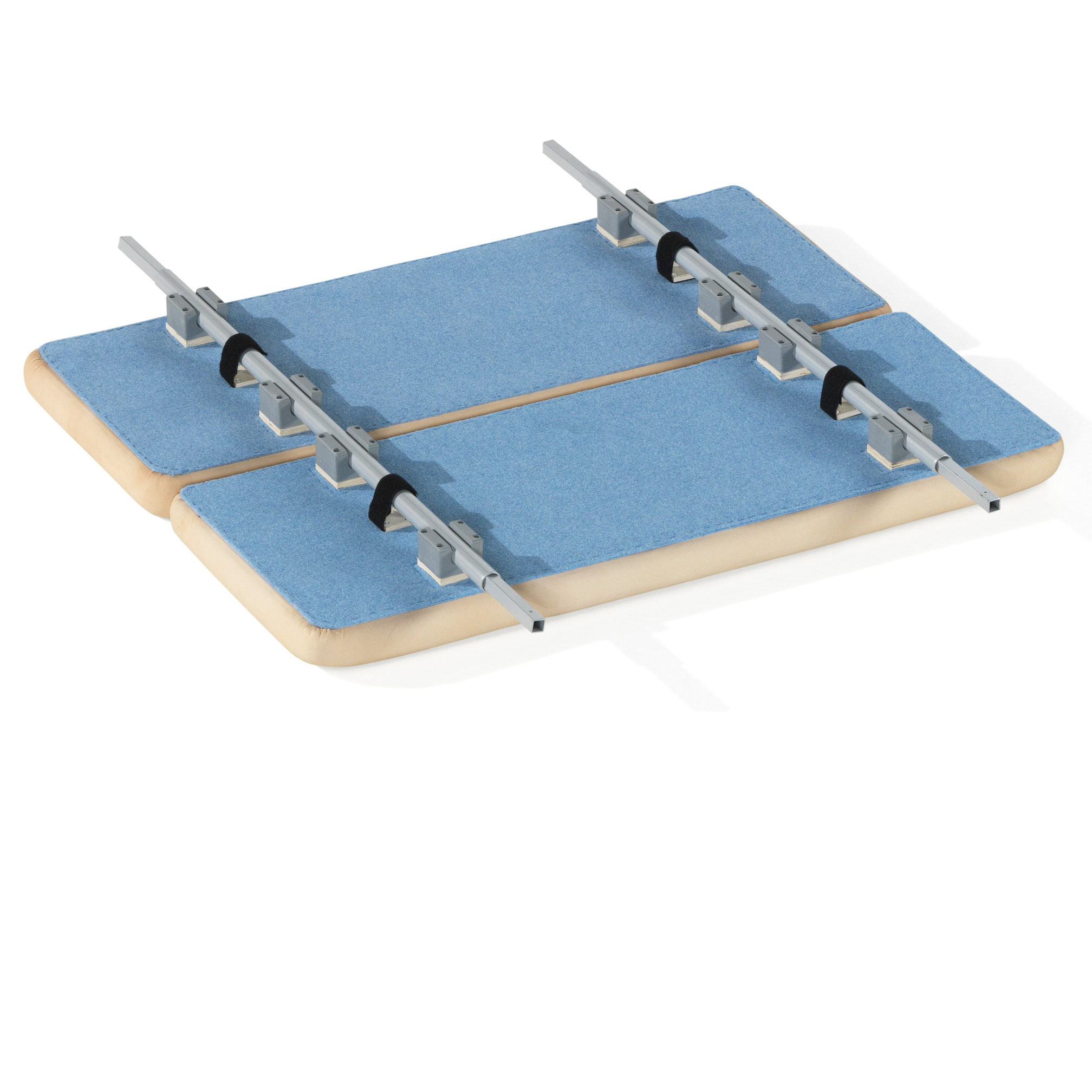 Intermediate deck with leather upholstery