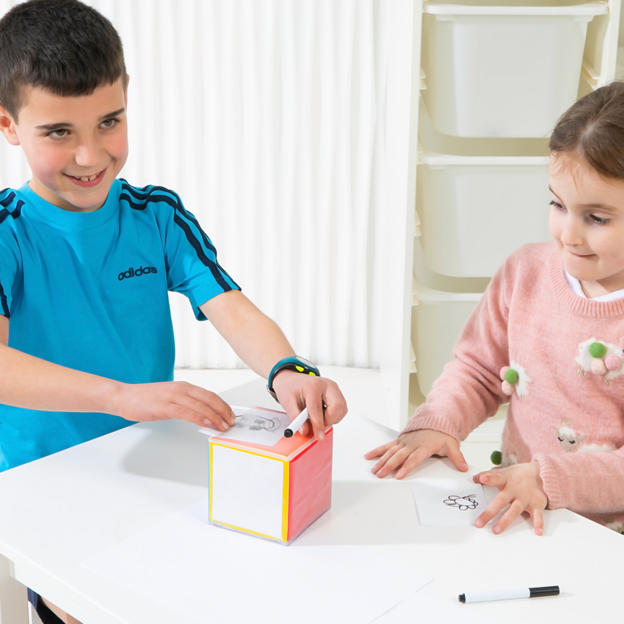 Customizable dice 10 cm