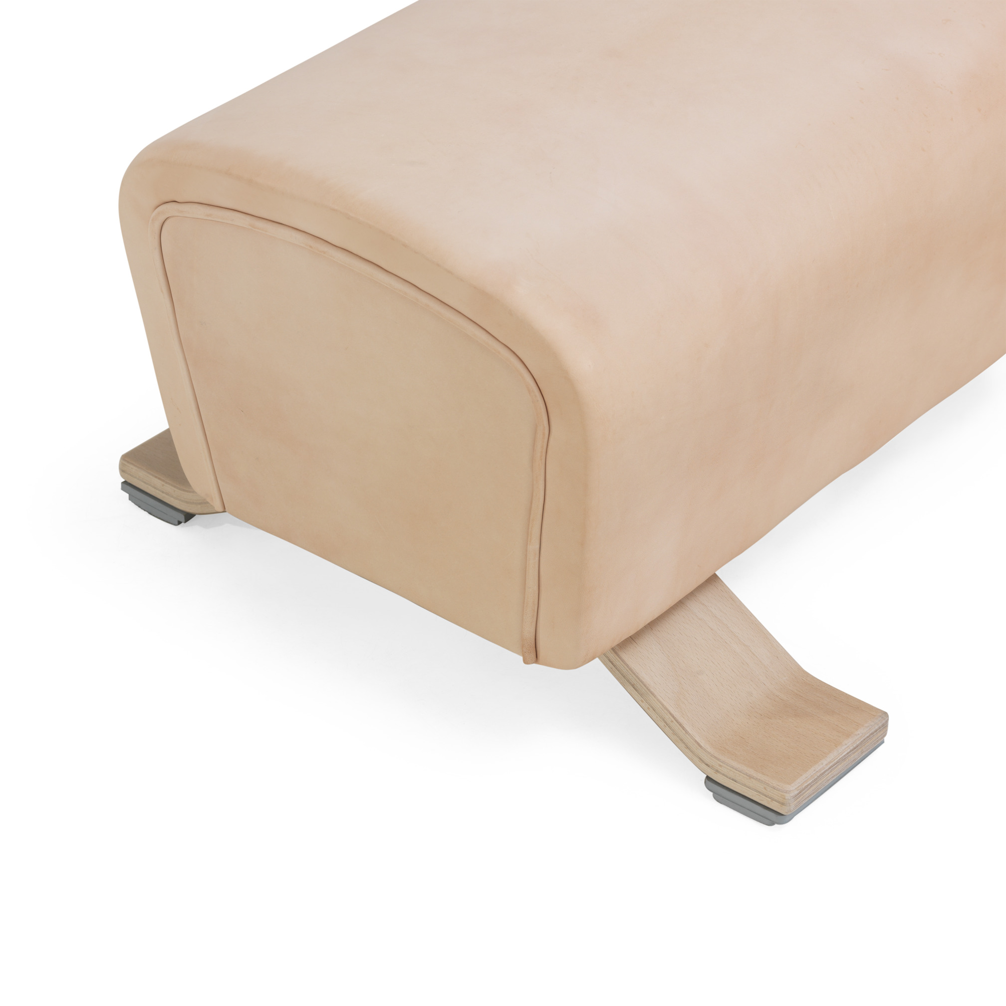 Floor pommel horse