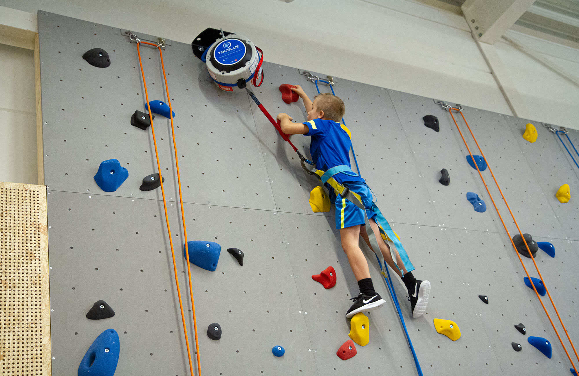 Boost jouw gymzaal met klimplezier: de klimwand en boulderwand!