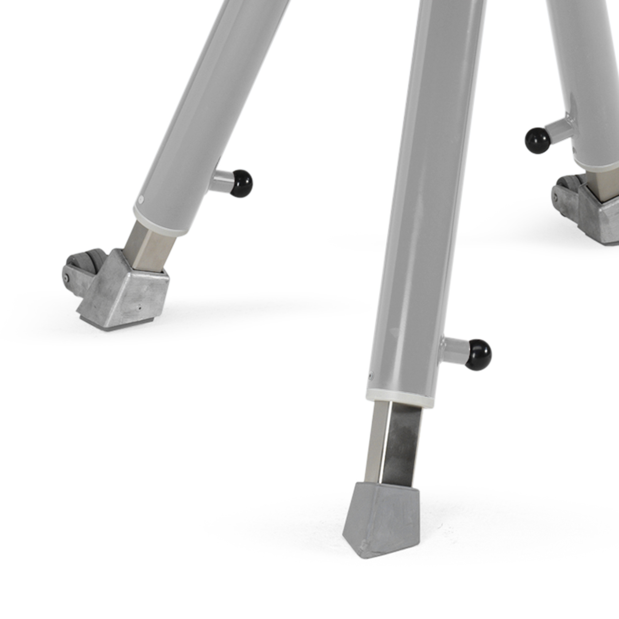 Vaulting buck, small