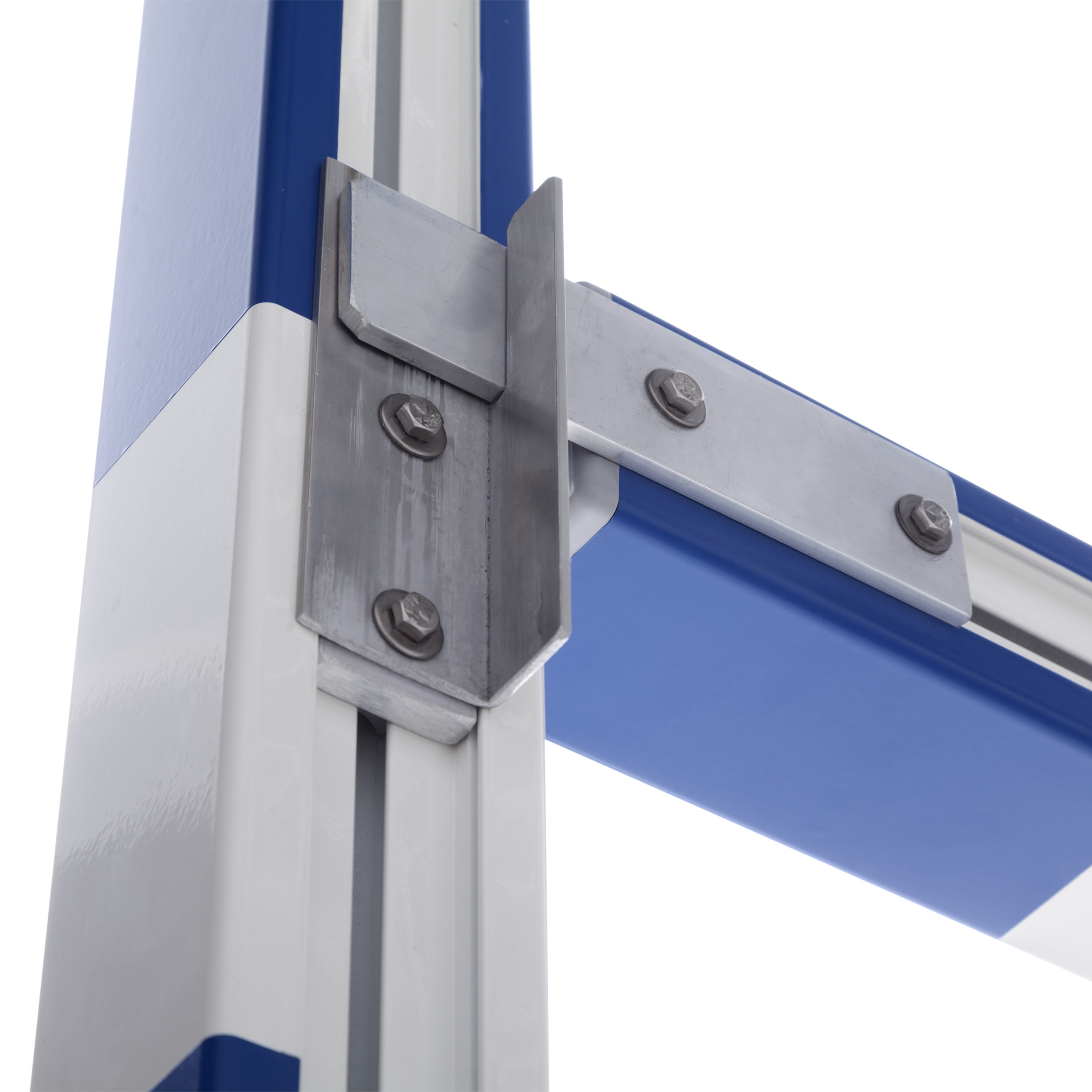 Handball goal - height reduction bar