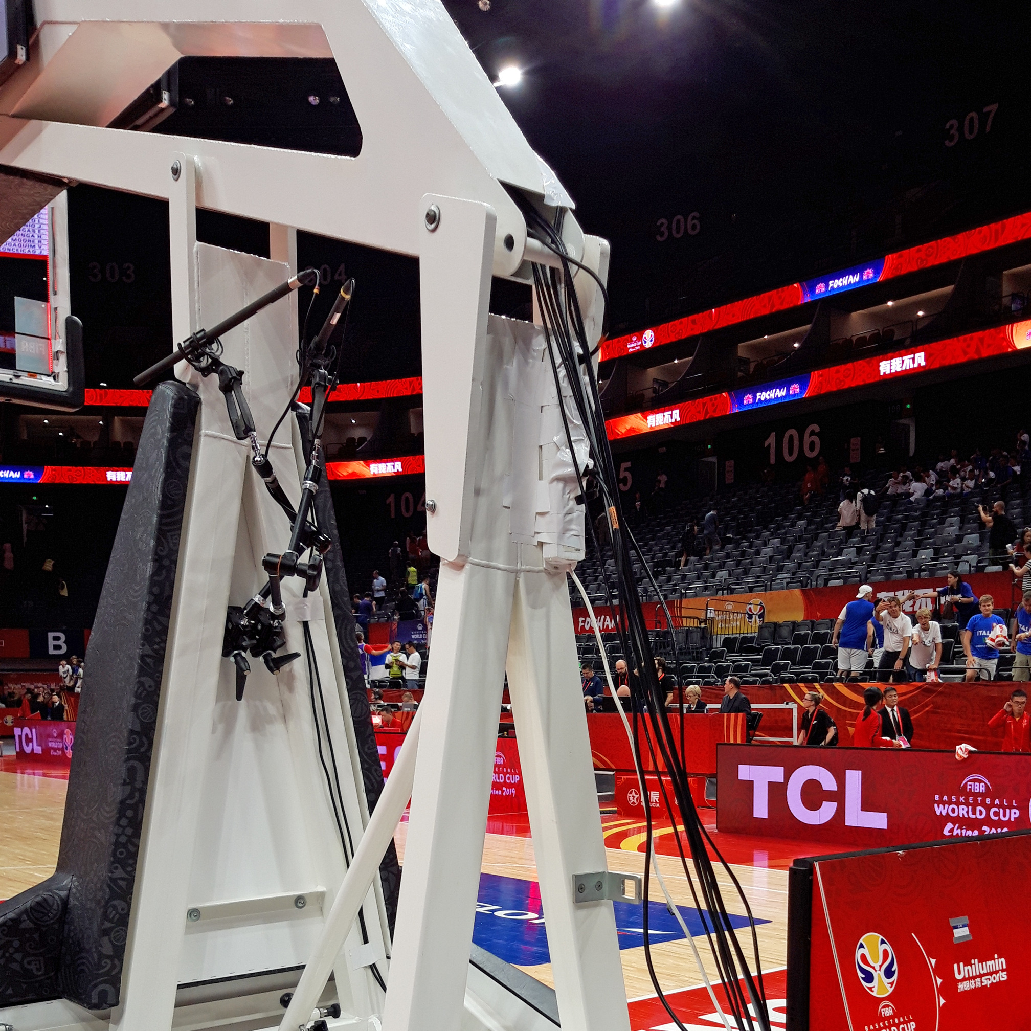 Portable Basketball backstop - Super SAM 325 PRO