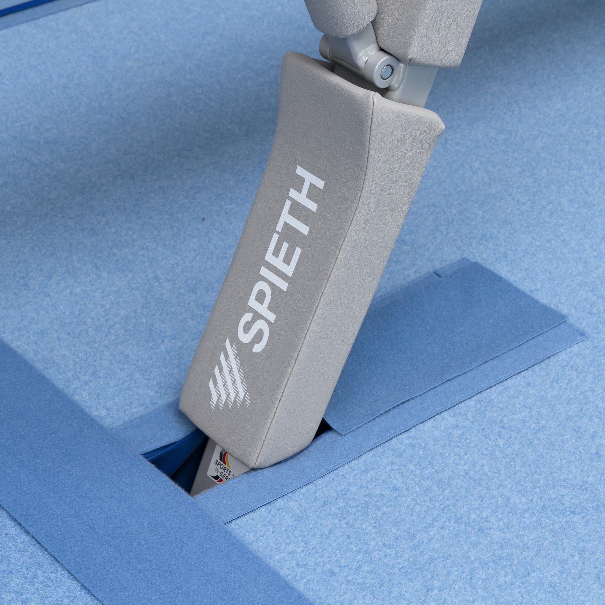 Balance beam safety padding