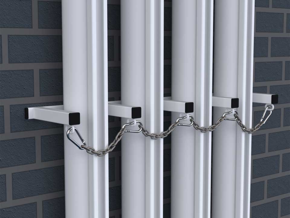 Verticale muurbeugels voor 4 palen