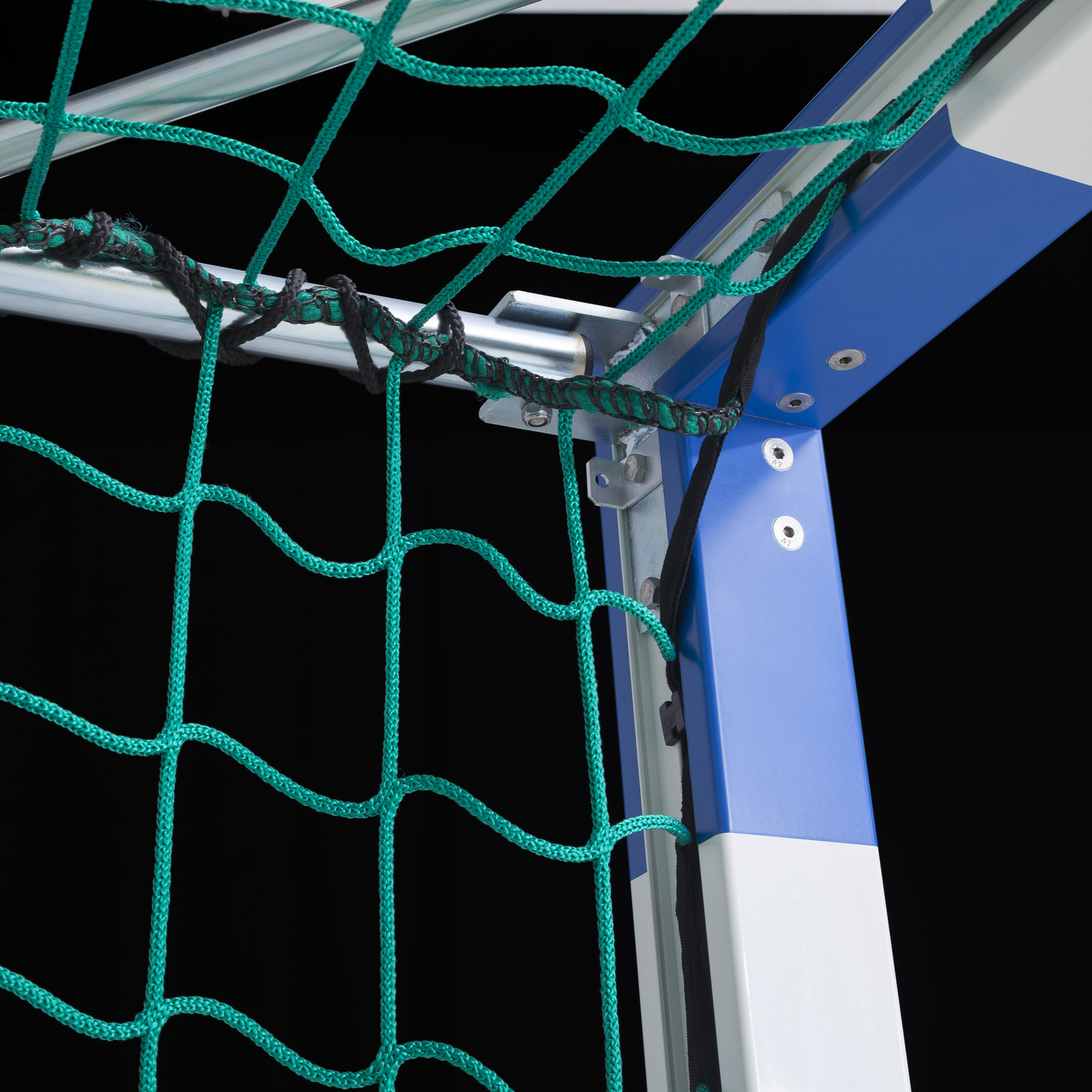 Goal net 3x2 m, meshes of 10x10 cm, ø 6 mm