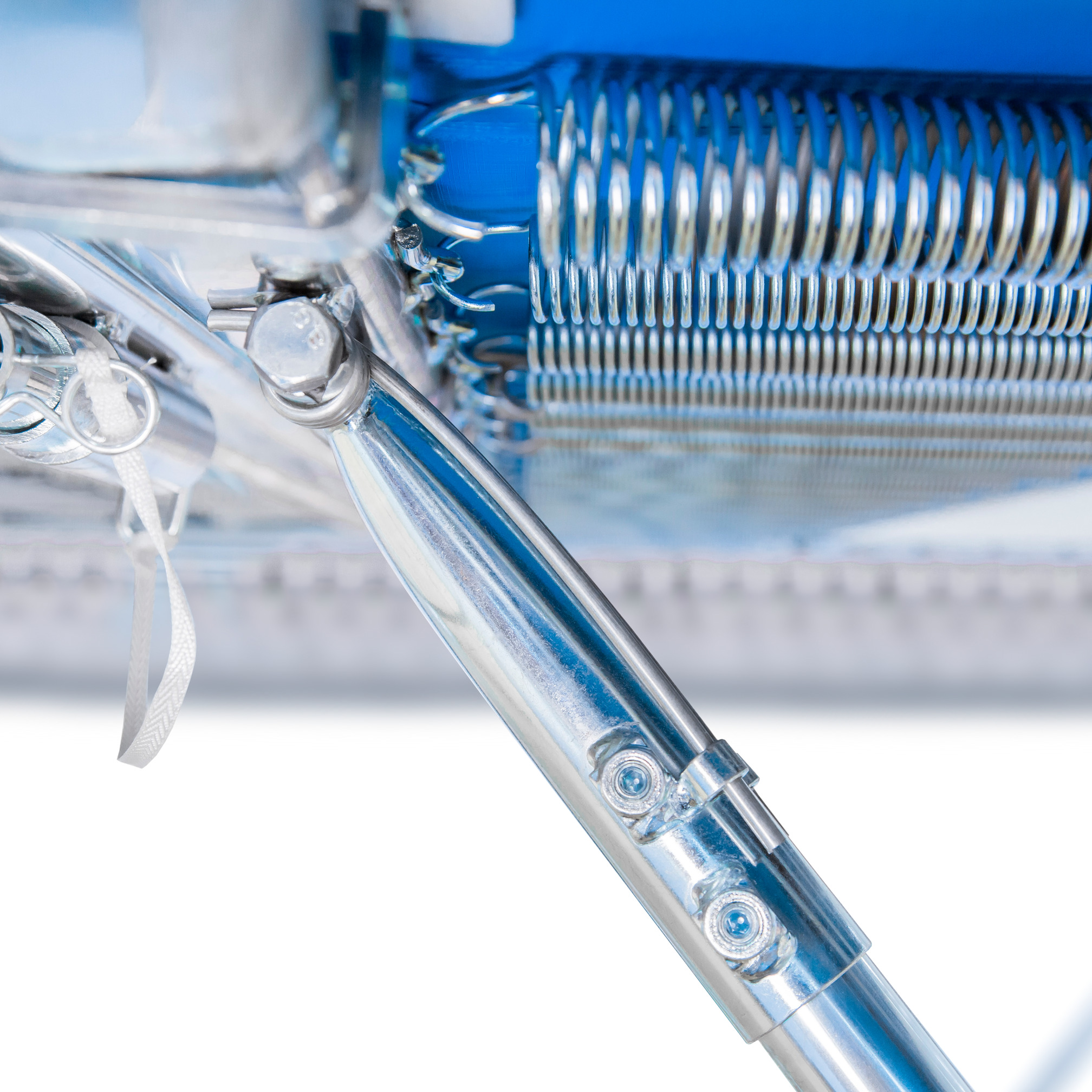 Ultimate trampoline, 4x4 mm