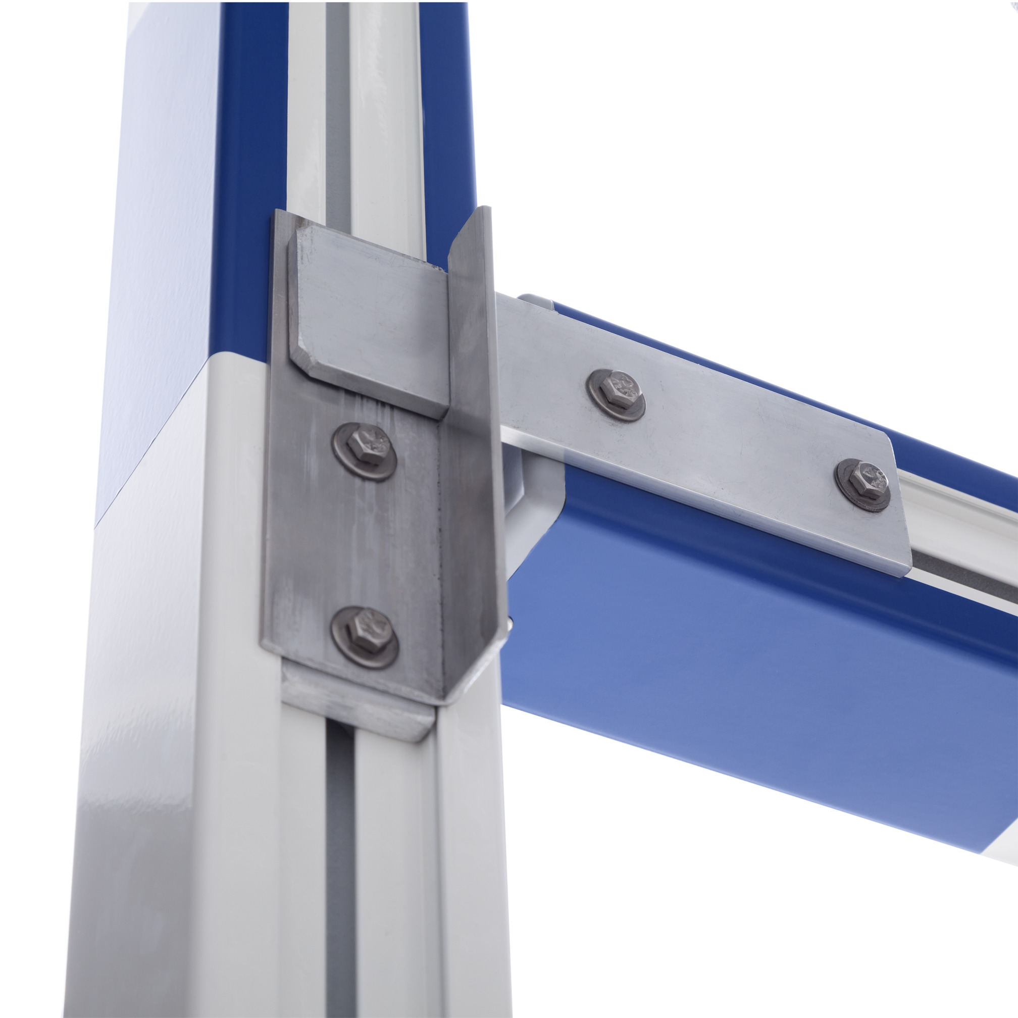 Handball goal - height reduction bar