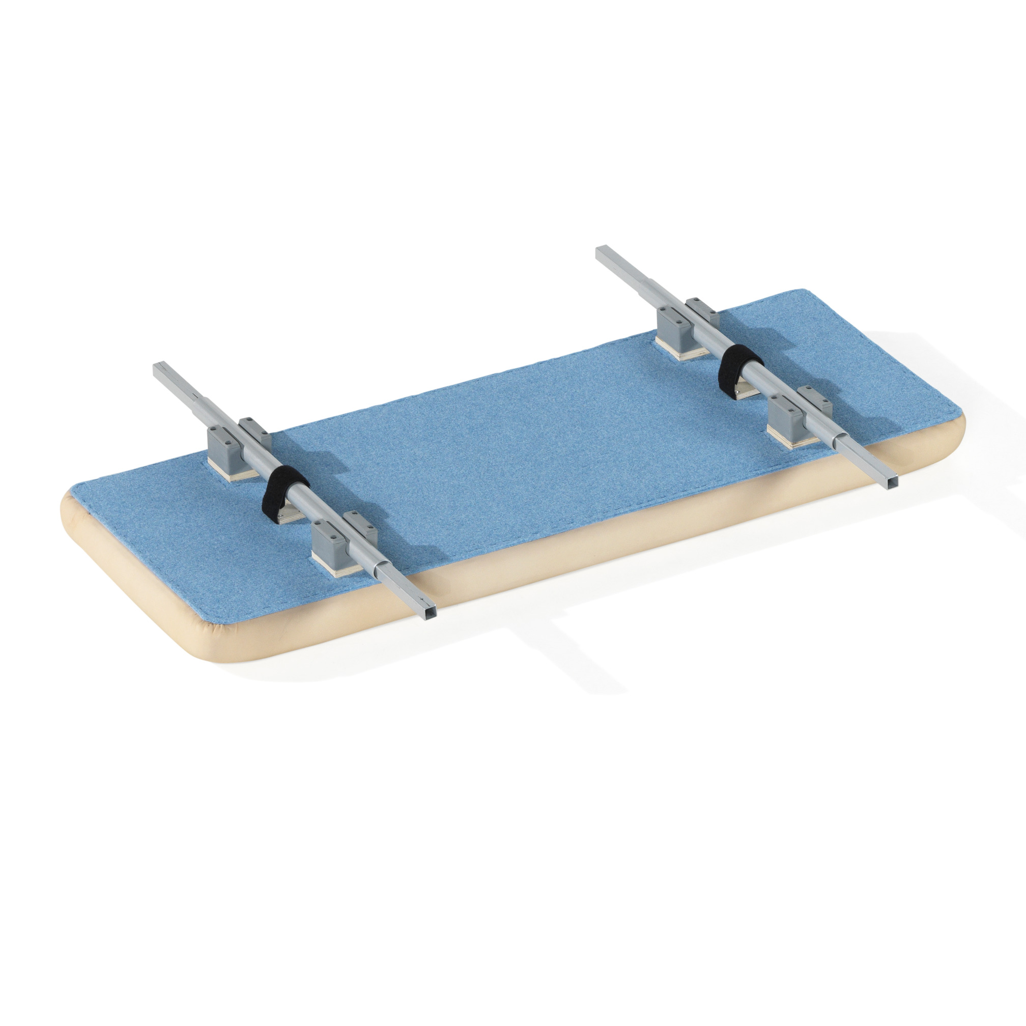 Intermediate deck with leather upholstery
